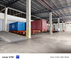 Gul Way (D22), Warehouse #565731461